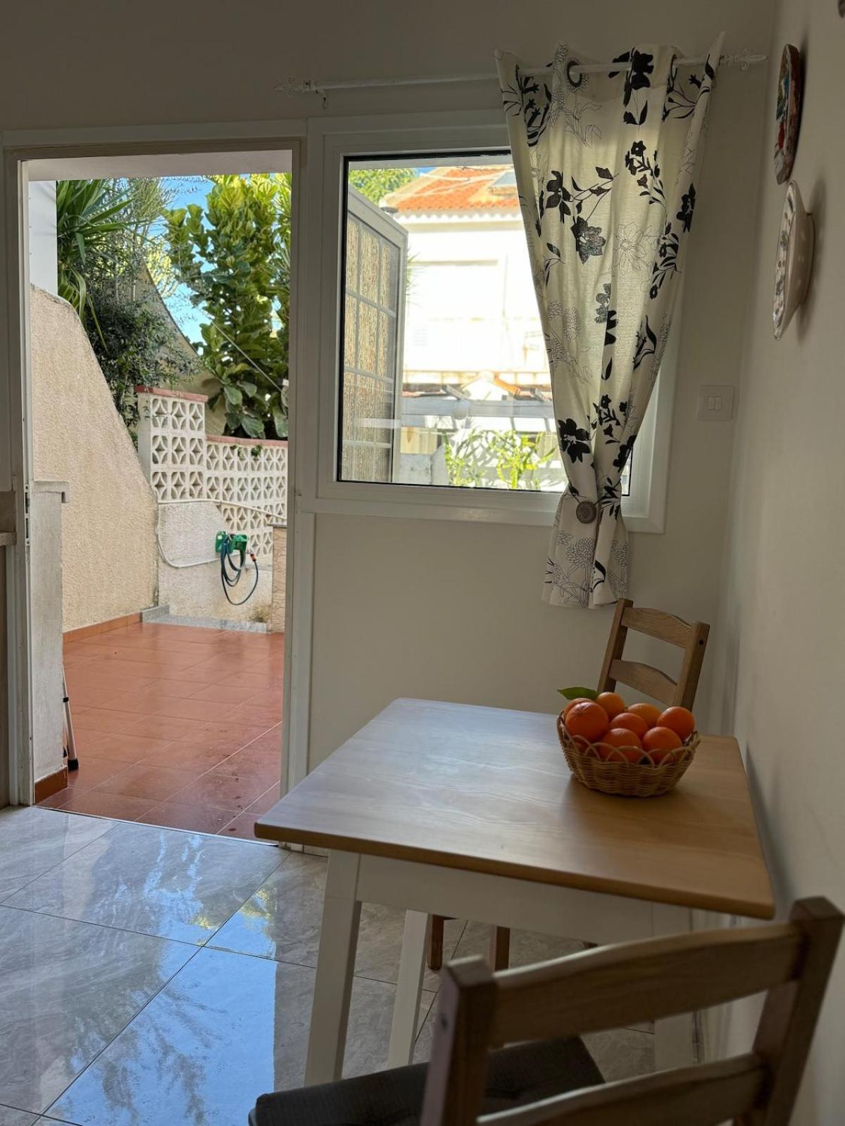 Seaside Serenity Villa Larnaca Bagian luar foto